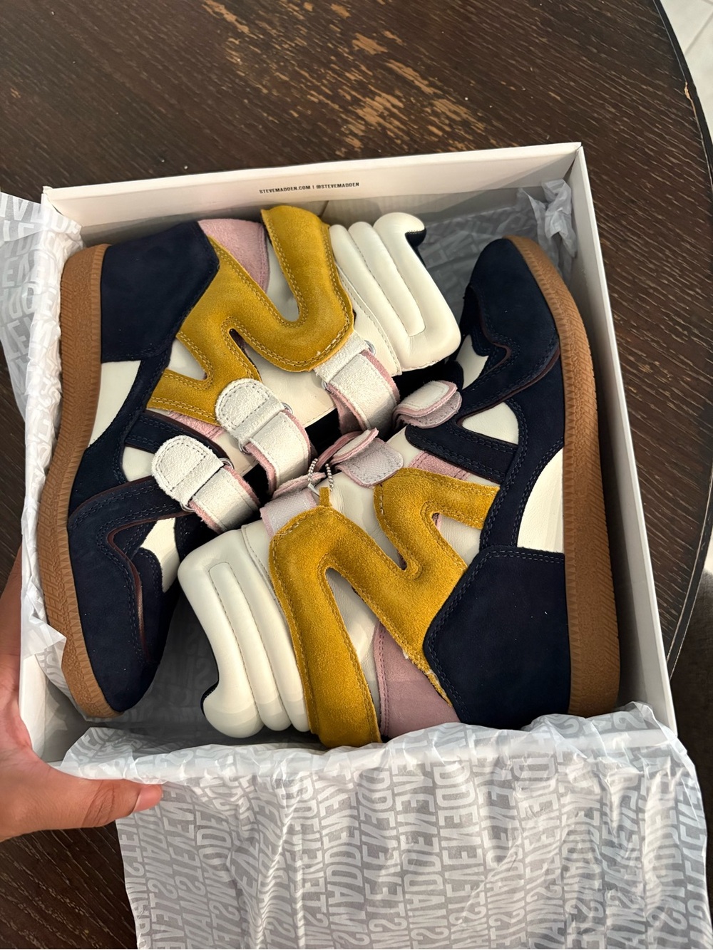 Steve Madden “Mavis” Sneaker